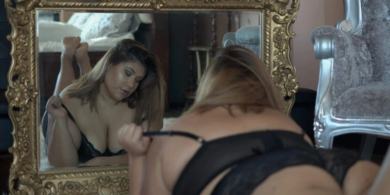 creator header picture