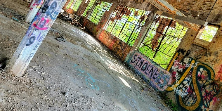 creator header picture