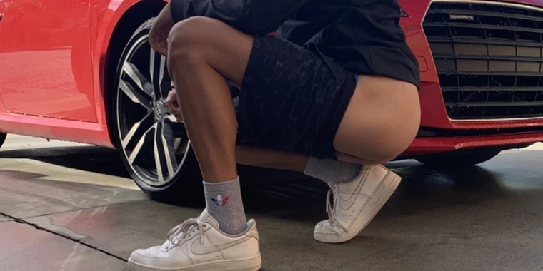 creator header picture