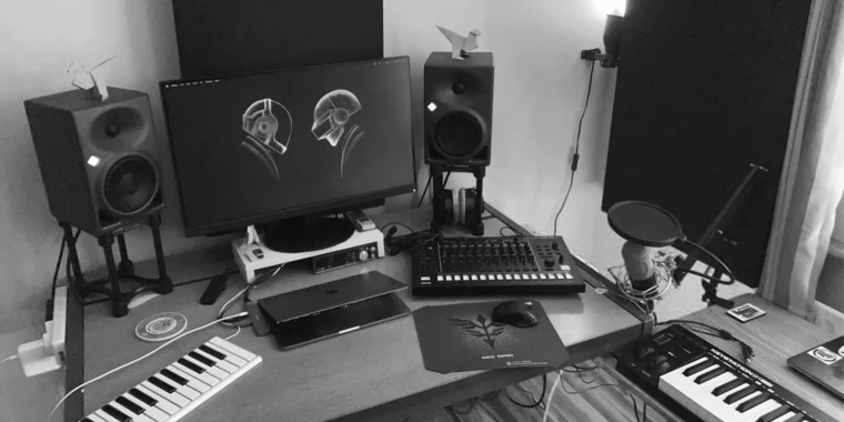 creator header picture