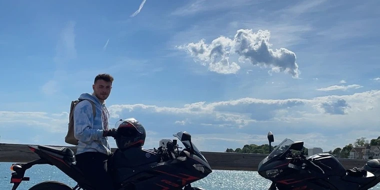 creator header picture