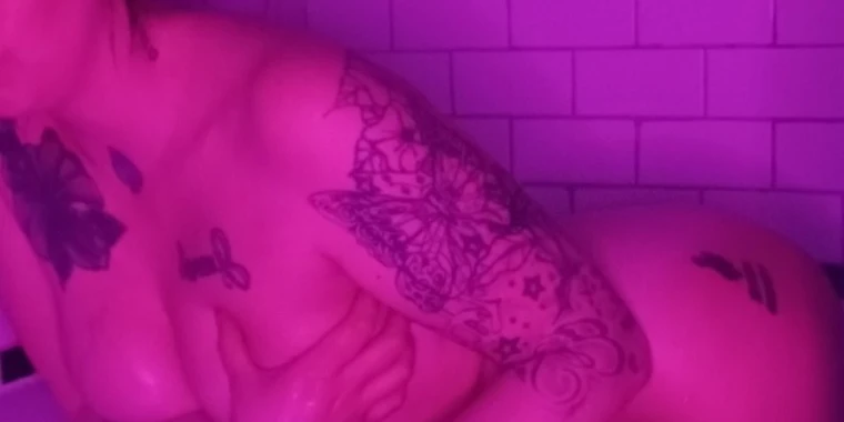 creator header picture