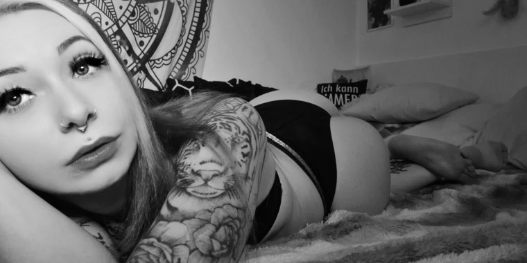 creator header picture