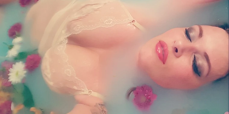 creator header picture