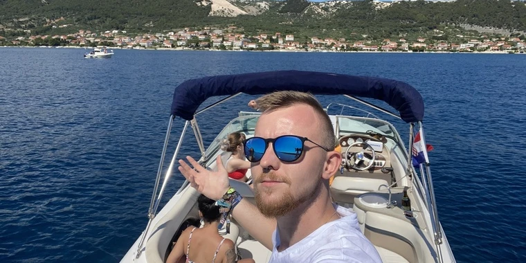 creator header picture