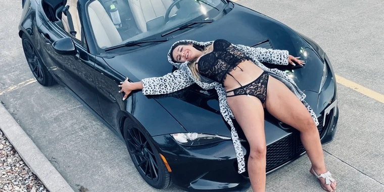 creator header picture