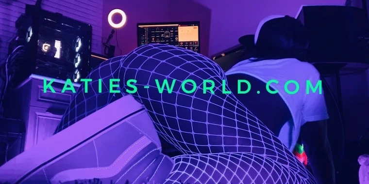 creator header picture