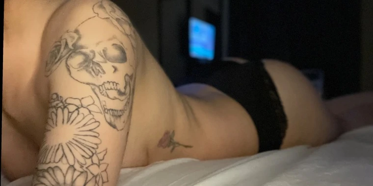 creator header picture