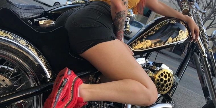 creator header picture