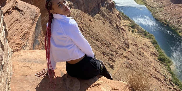 creator header picture