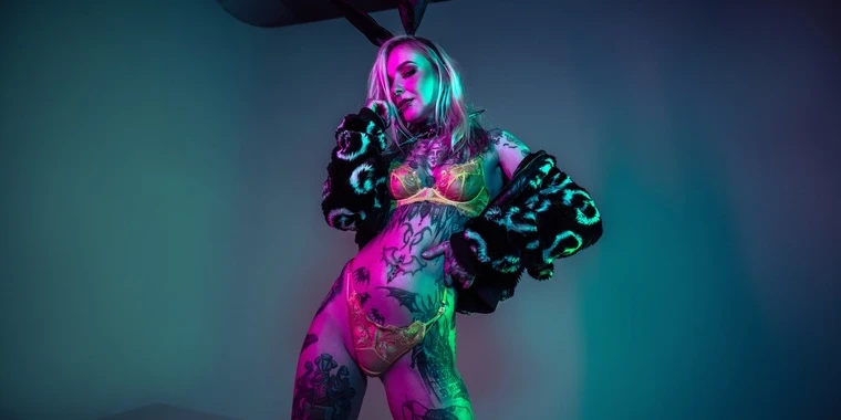 creator header picture