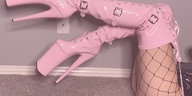 creator header picture