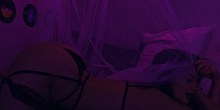 creator header picture