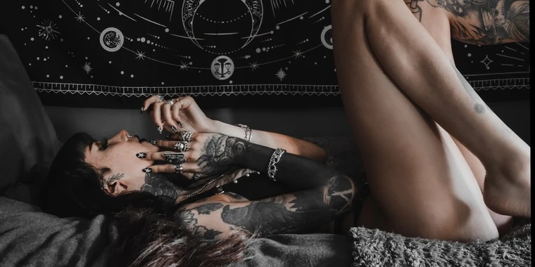 creator header picture
