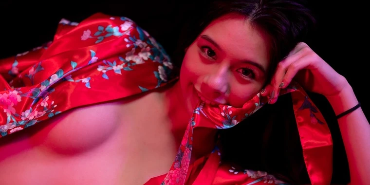 creator header picture