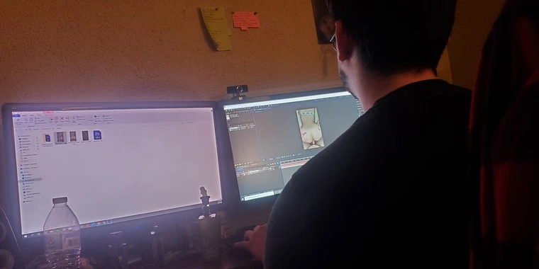 creator header picture