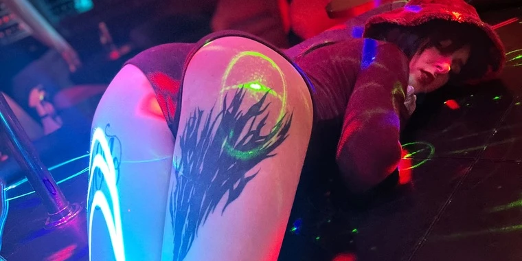 creator header picture