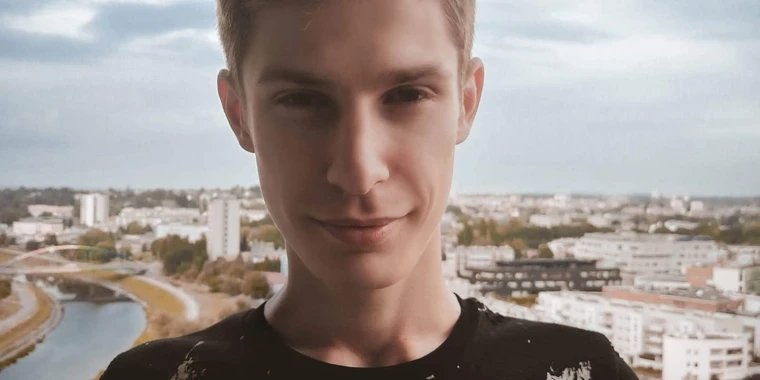 creator header picture