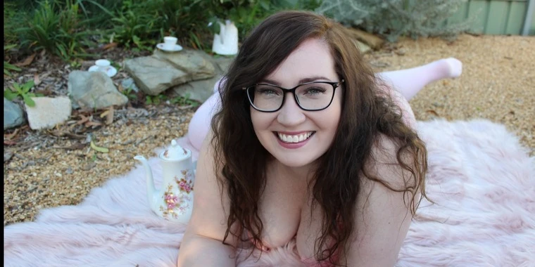 creator header picture