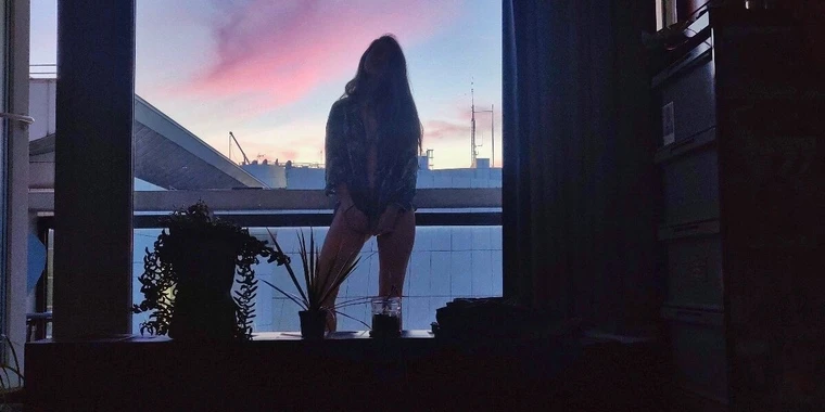 creator header picture