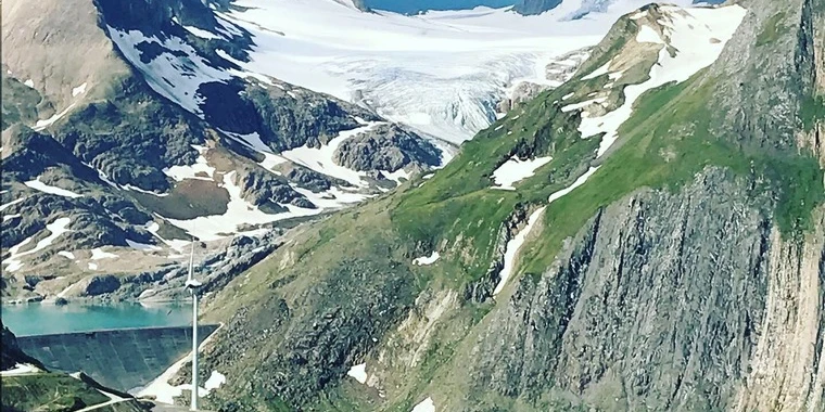 creator header picture
