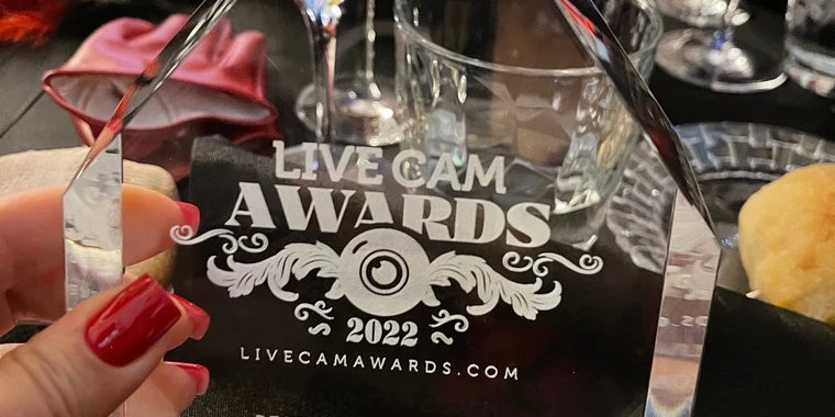 creator header picture