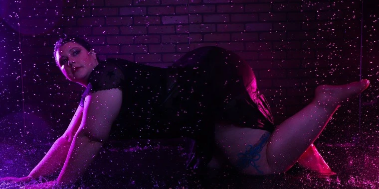 creator header picture