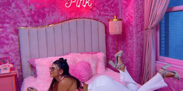 creator header picture