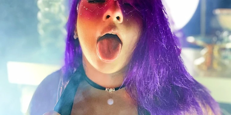 creator header picture