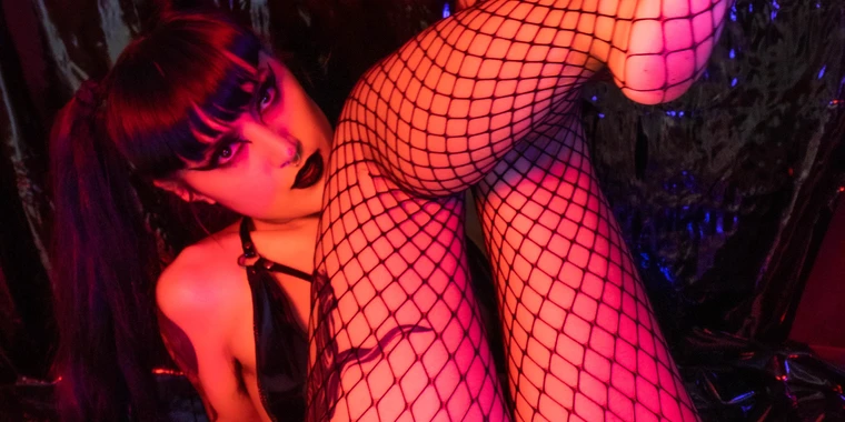 creator header picture