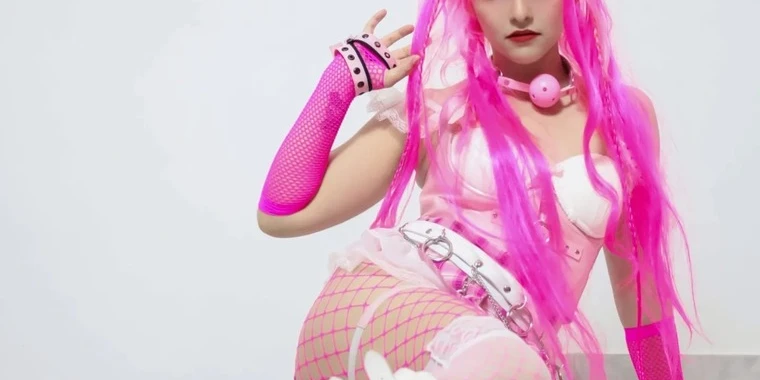 creator header picture