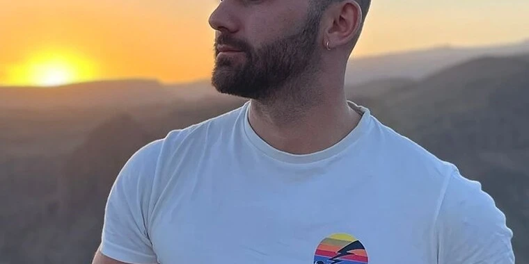 creator header picture