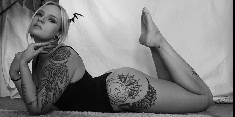 creator header picture