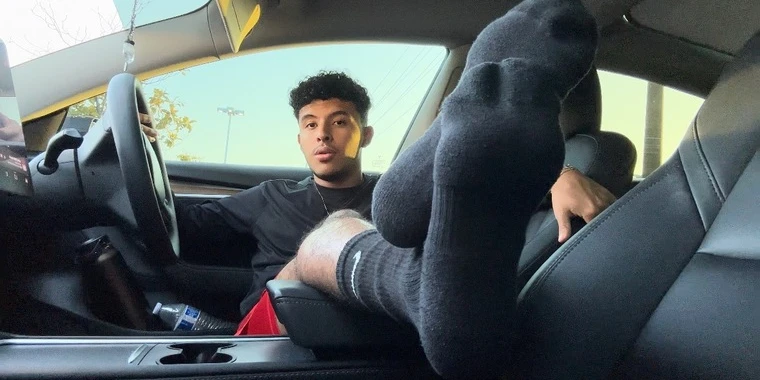 creator header picture