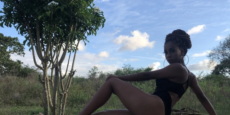 creator header picture