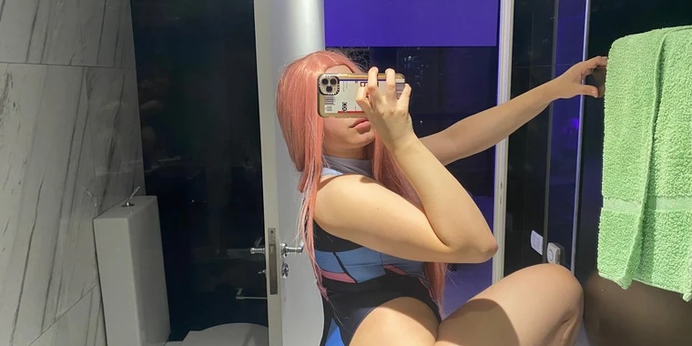 creator header picture