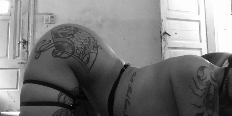 creator header picture