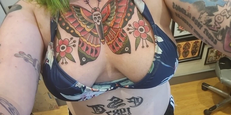 creator header picture