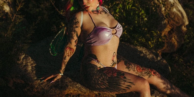 creator header picture
