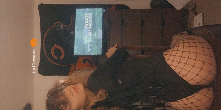 creator header picture