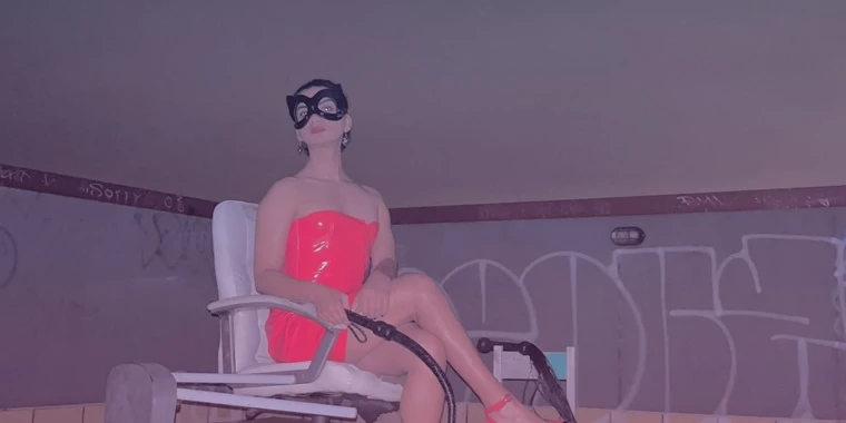 creator header picture