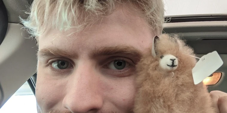 creator header picture