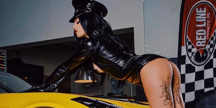 creator header picture