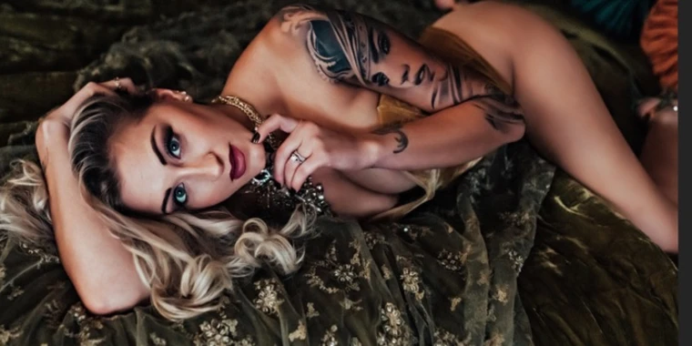creator header picture