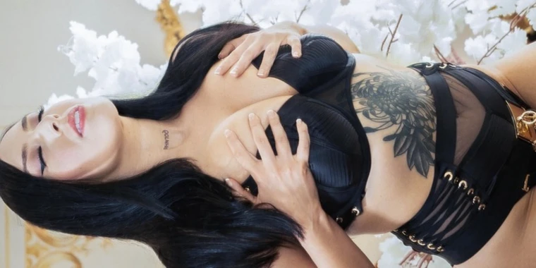 creator header picture