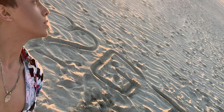 creator header picture