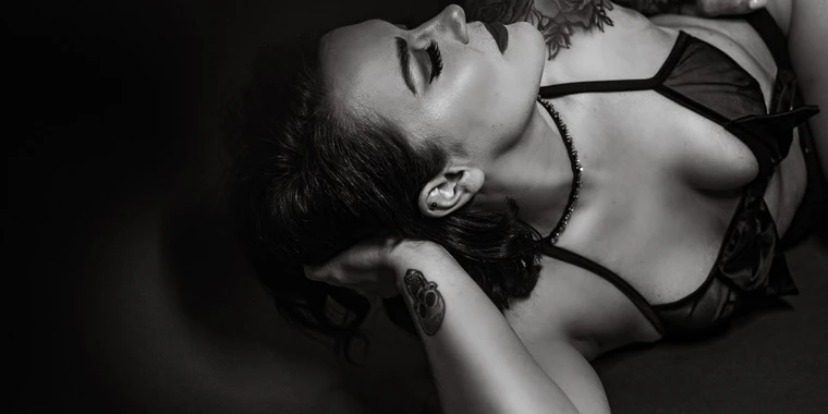creator header picture