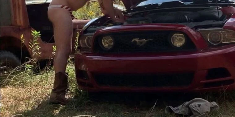 creator header picture