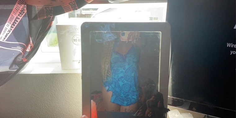 creator header picture