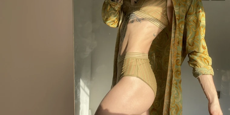 creator header picture